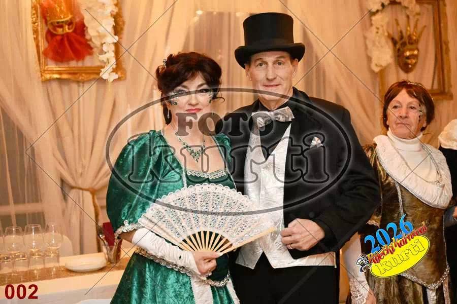24.01. Bal Krinolina 2 - FotoKurti