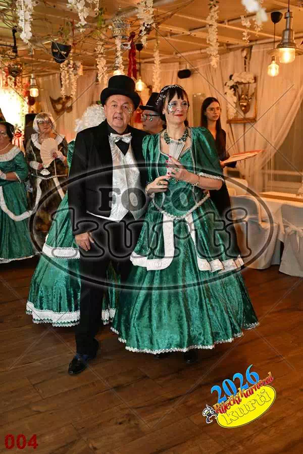 24.01. Bal Krinolina 4 - FotoKurti