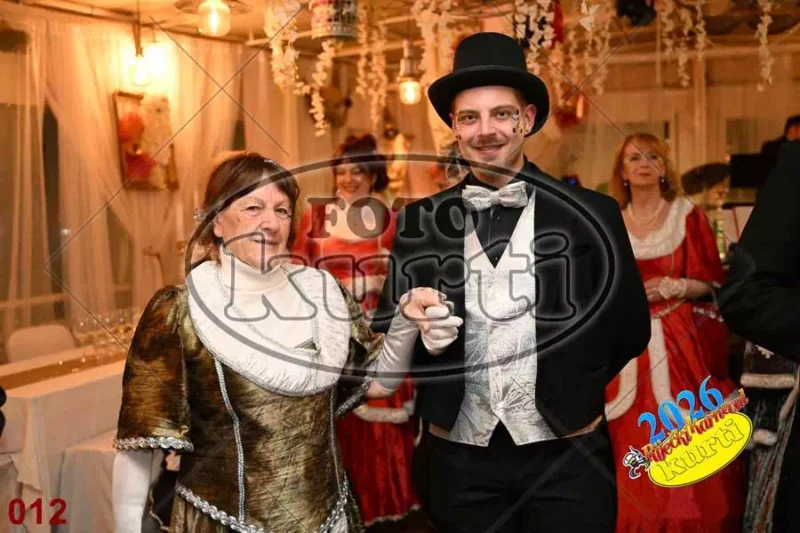 24.01. Bal Krinolina 12 - FotoKurti