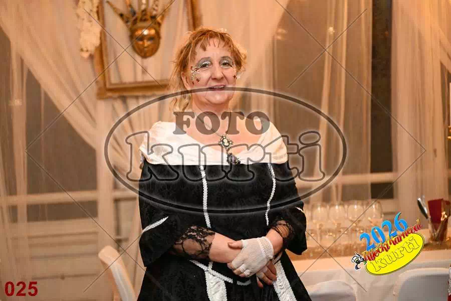24.01. Bal Krinolina 1 - FotoKurti