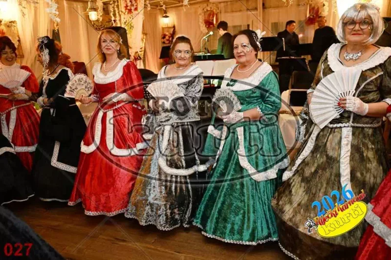 24.01. Bal Krinolina 3 - FotoKurti