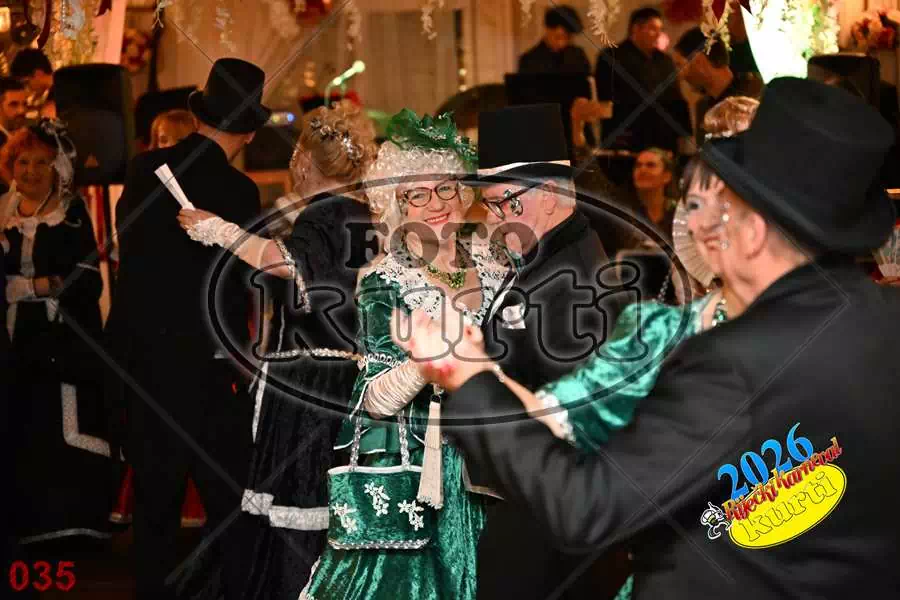 24.01. Bal Krinolina 11 - FotoKurti