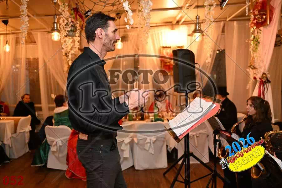 24.01. Bal Krinolina 4 - FotoKurti