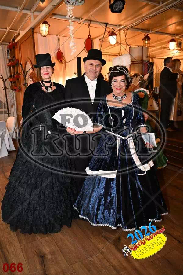 24.01. Bal Krinolina 6 - FotoKurti