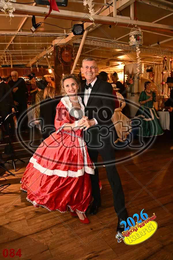 24.01. Bal Krinolina 12 - FotoKurti