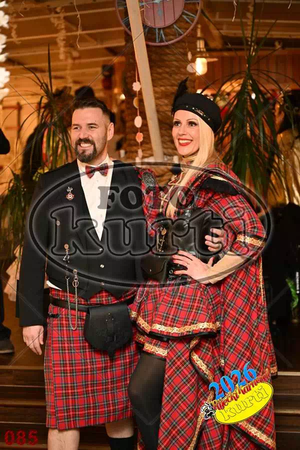 24.01. Bal Krinolina 1 - FotoKurti