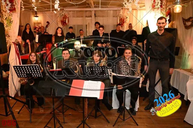 24.01. Bal Krinolina 2 - FotoKurti