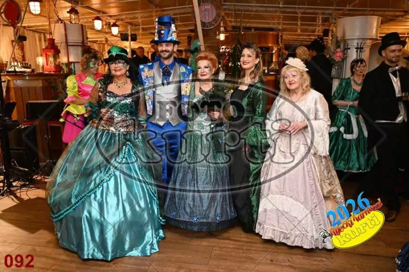 24.01. Bal Krinolina 8 - FotoKurti
