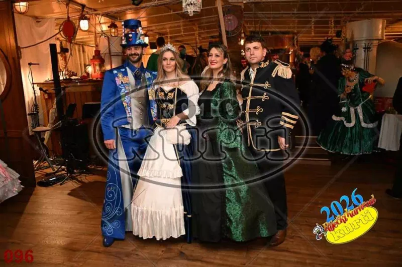 24.01. Bal Krinolina 12 - FotoKurti