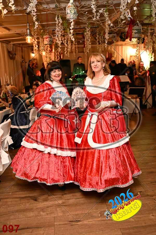 24.01. Bal Krinolina 1 - FotoKurti