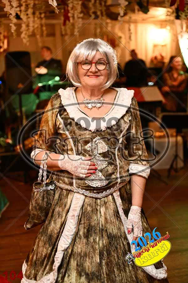 24.01. Bal Krinolina 8 - FotoKurti