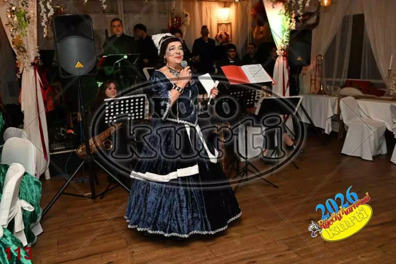 24.01. Bal Krinolina 5 - FotoKurti