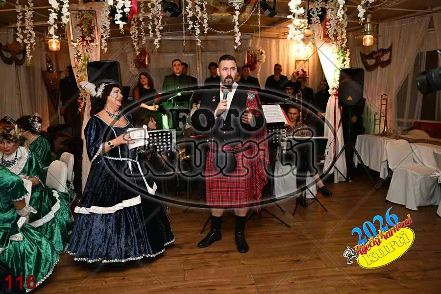 24.01. Bal Krinolina 8 - FotoKurti