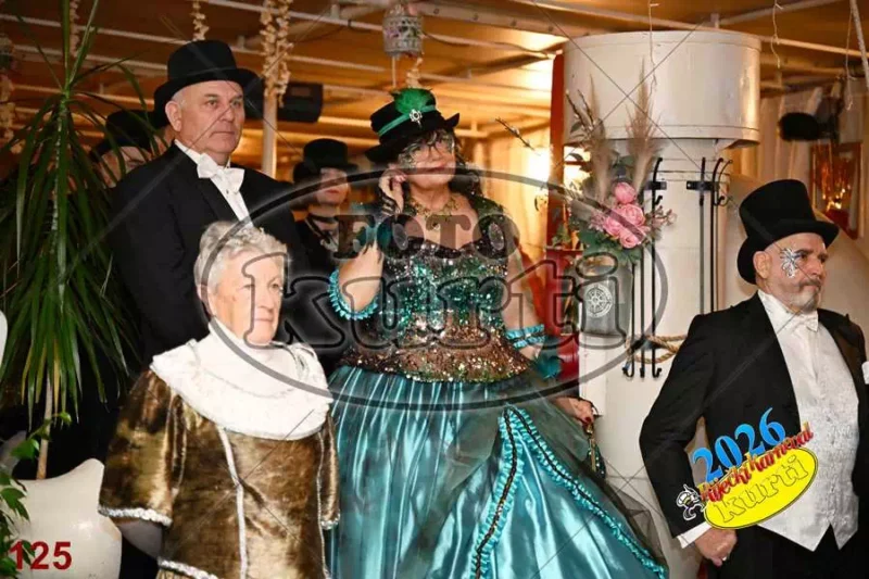 24.01. Bal Krinolina 5 - FotoKurti