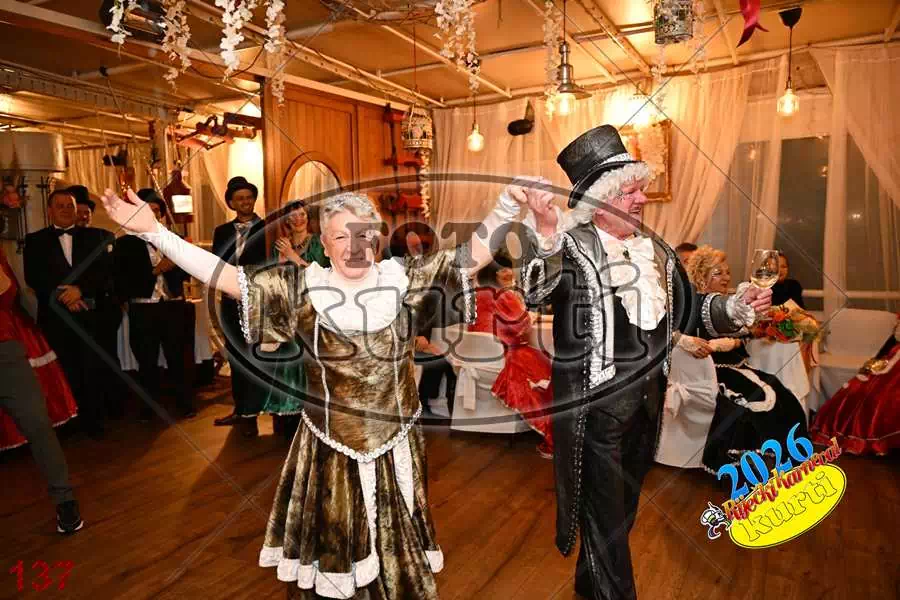 24.01. Bal Krinolina 5 - FotoKurti