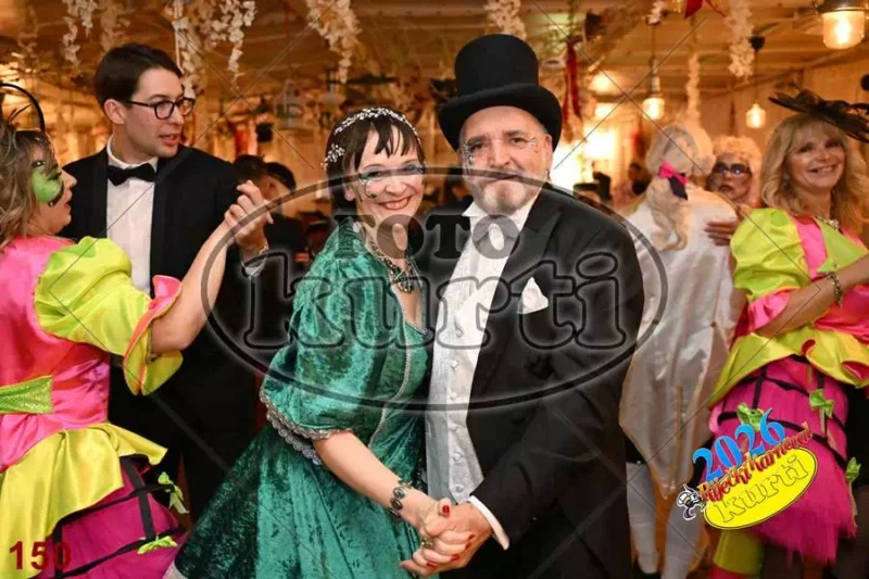 24.01. Bal Krinolina 6 - FotoKurti