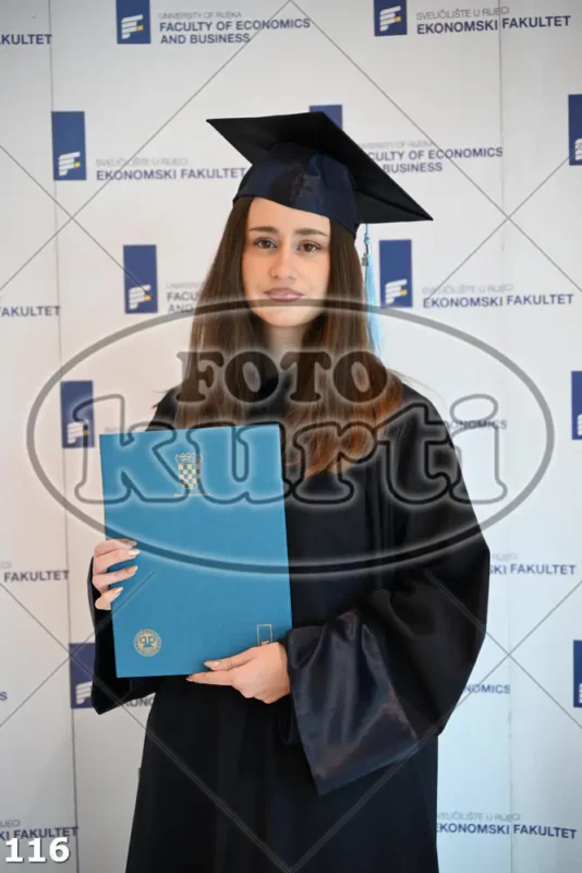 09:30h 8 - FotoKurti