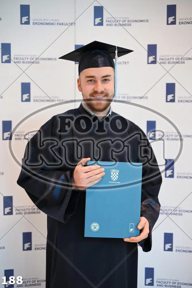 09:30h 8 - FotoKurti