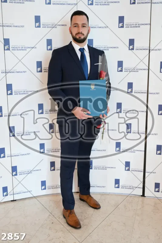 13:30h 9 - FotoKurti