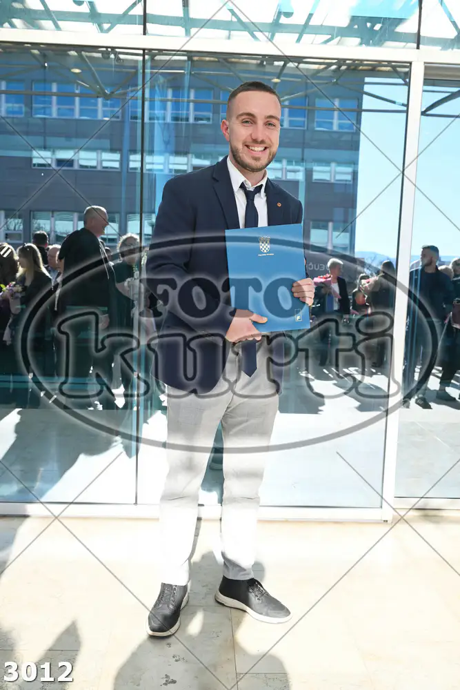 13:30h 8 - FotoKurti