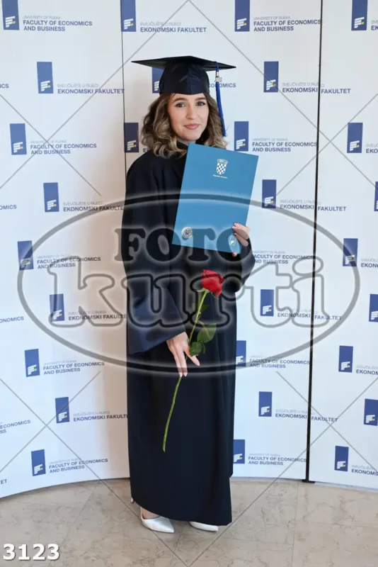 15:30h 11 - FotoKurti