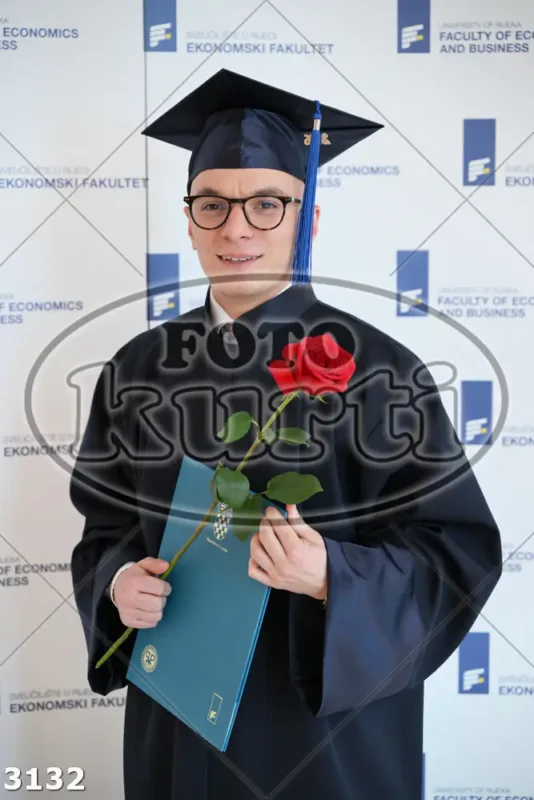 15:30h 8 - FotoKurti