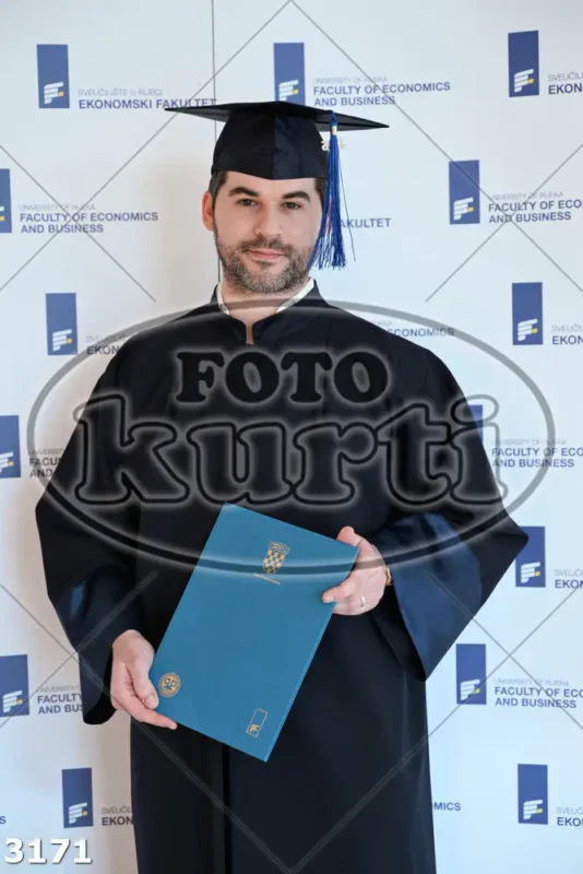 15:30h 11 - FotoKurti