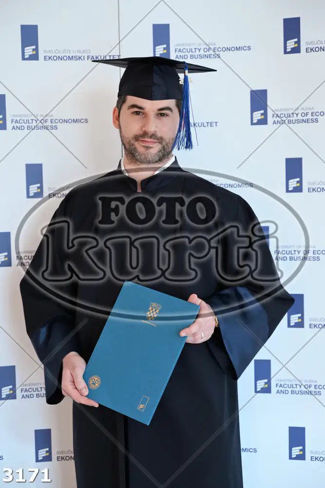 15:30h 11 - FotoKurti