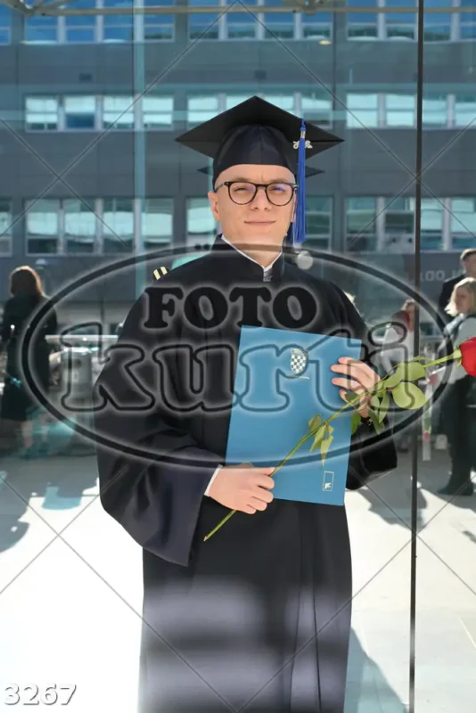 15:30h 11 - FotoKurti