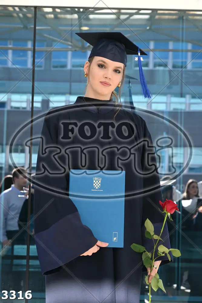 15:30h 12 - FotoKurti