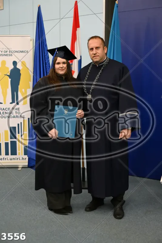 15:30h 12 - FotoKurti
