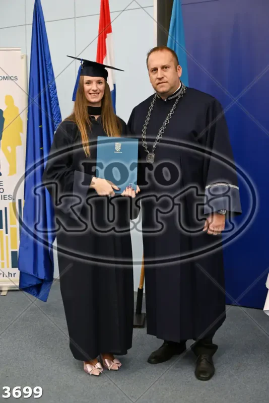 15:30h 11 - FotoKurti
