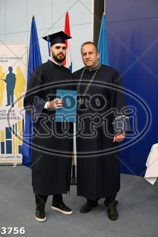 15:30h 8 - FotoKurti
