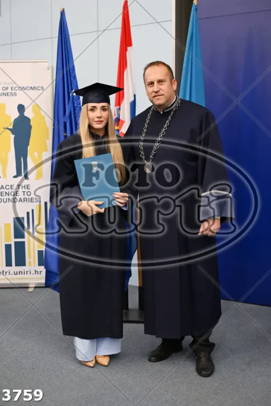 15:30h 11 - FotoKurti