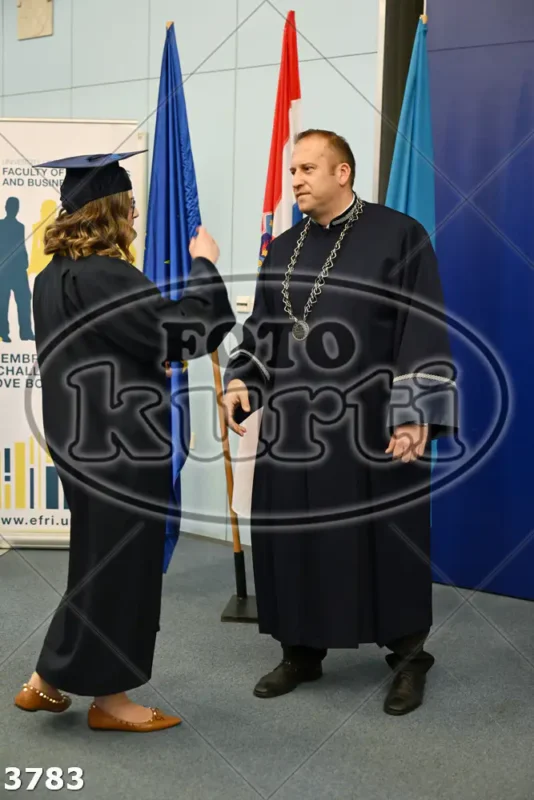 15:30h 11 - FotoKurti