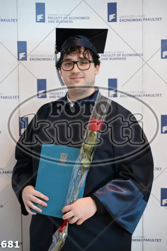 09:30h 9 - FotoKurti