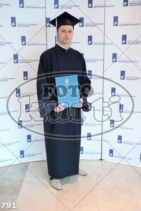 09:30h 11 - FotoKurti