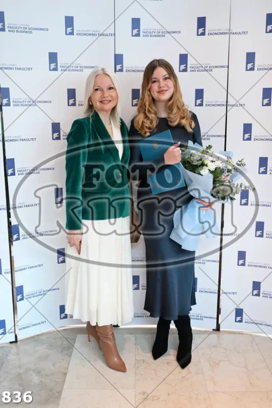 09:30h 8 - FotoKurti