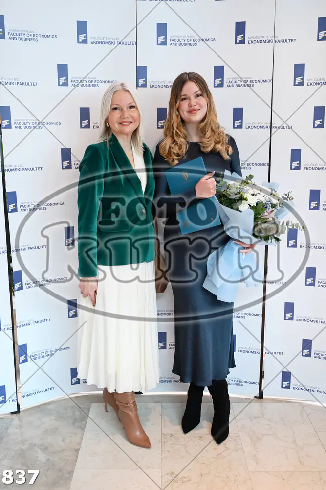 09:30h 9 - FotoKurti