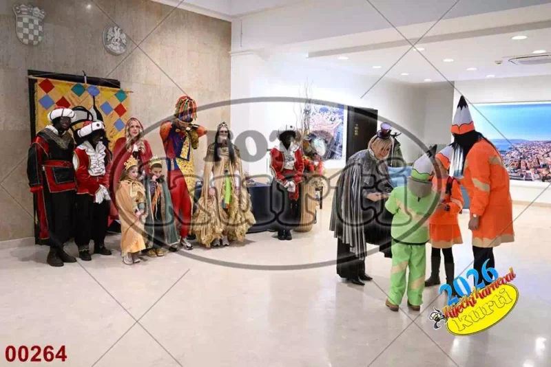 00. Prijem kod gradonačelnice 3 - FotoKurti