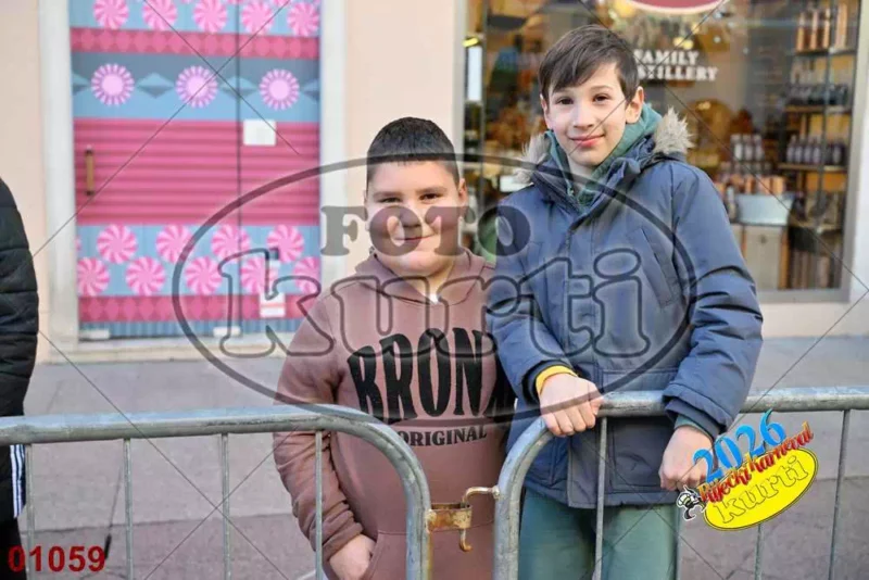 00. Razno i publika 12 - FotoKurti