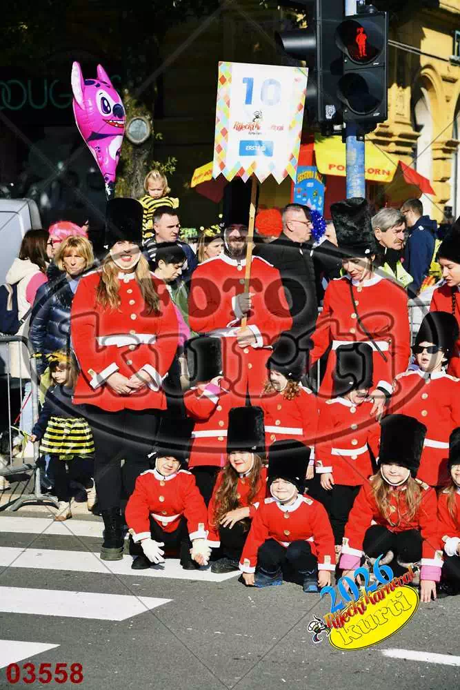 10. DV Žirafa 10 - FotoKurti