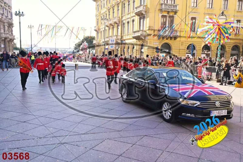 10. DV Žirafa 8 - FotoKurti