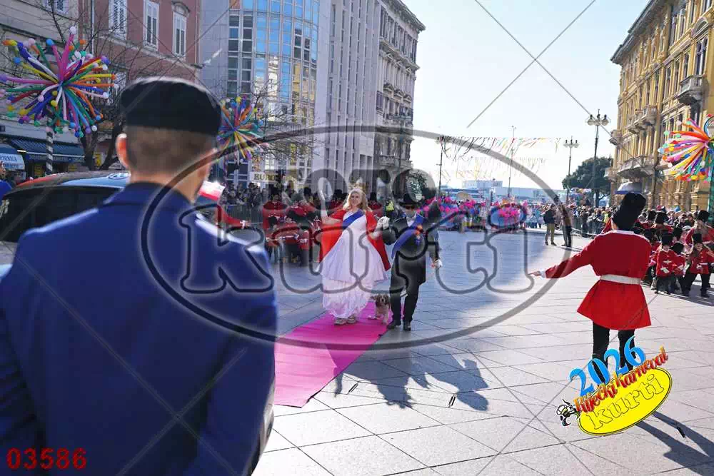 10. DV Žirafa 2 - FotoKurti