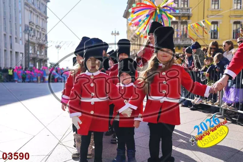 10. DV Žirafa 6 - FotoKurti