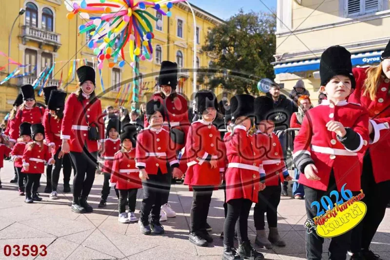 10. DV Žirafa 9 - FotoKurti