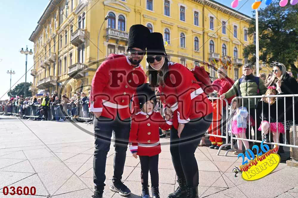 10. DV Žirafa 4 - FotoKurti