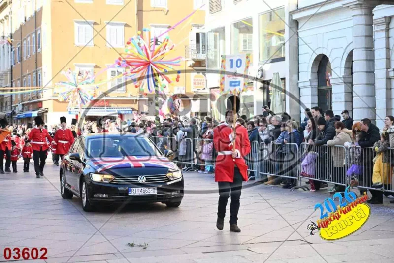 10. DV Žirafa 6 - FotoKurti