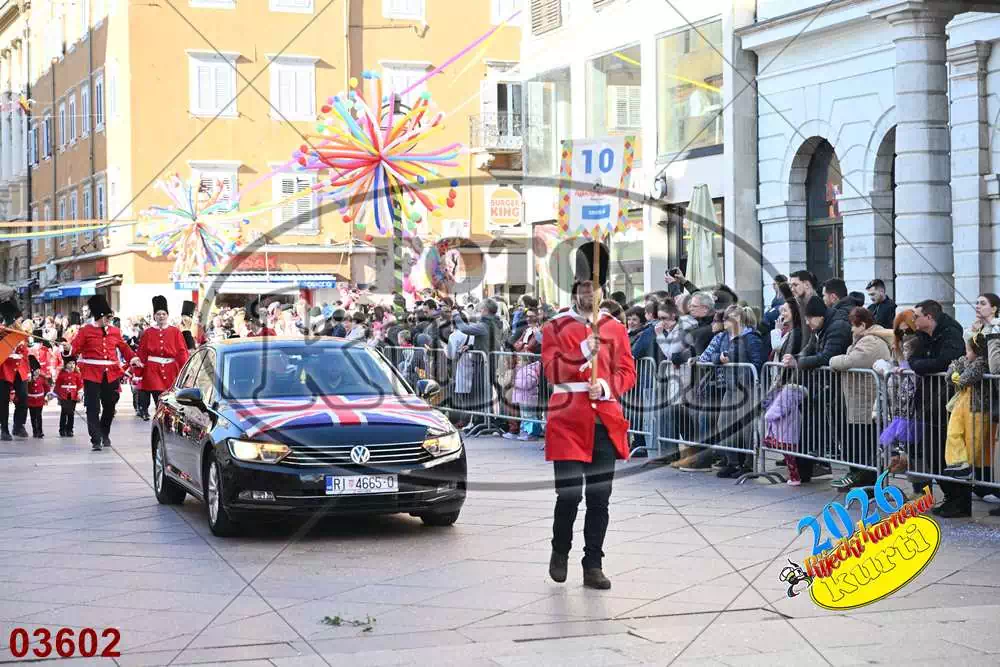 10. DV Žirafa 6 - FotoKurti
