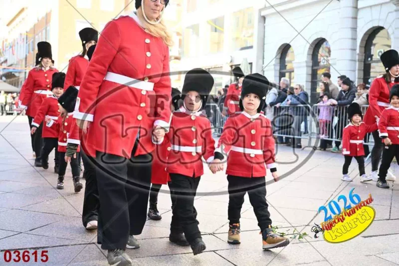 10. DV Žirafa 7 - FotoKurti